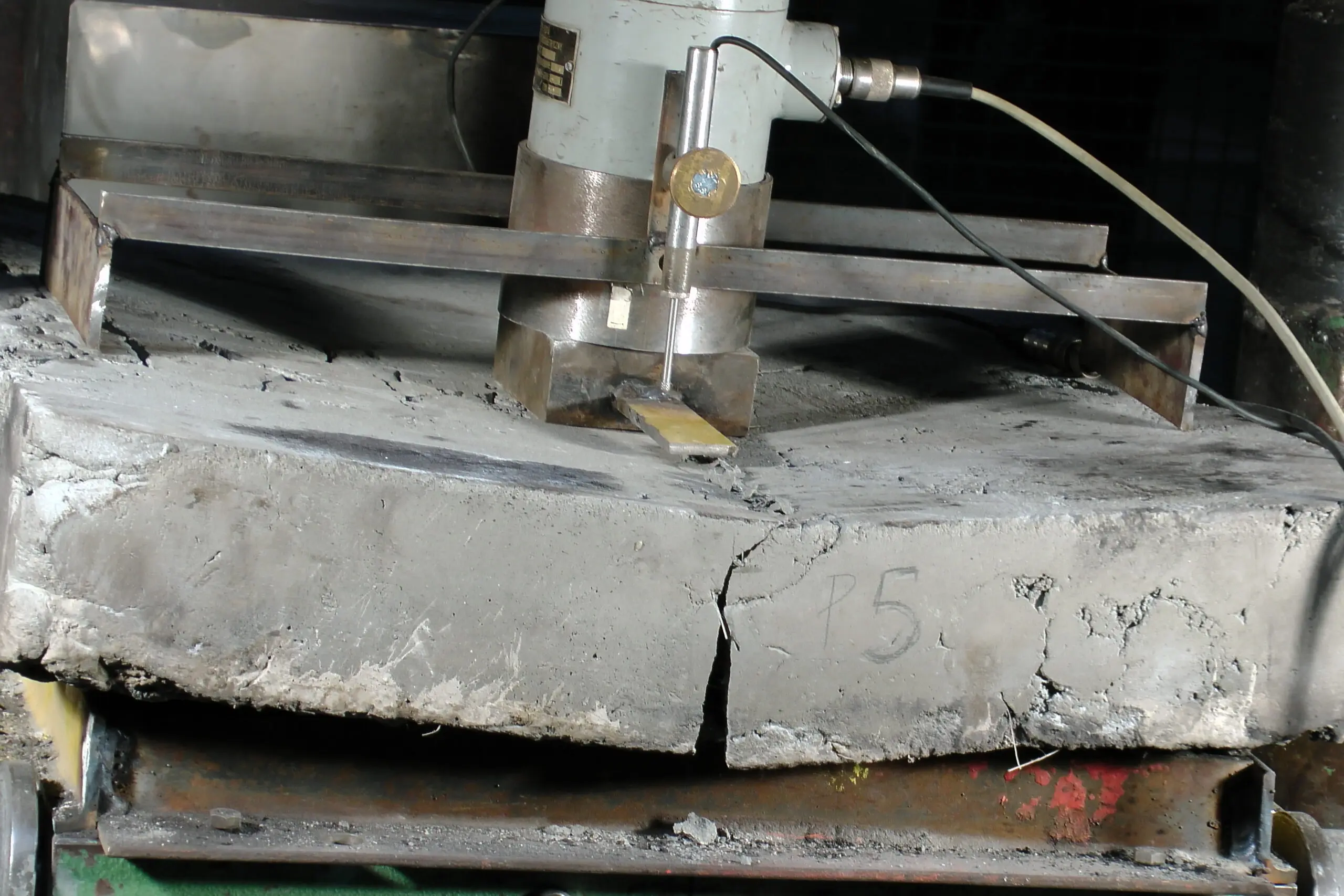 Material testing and mining project execution